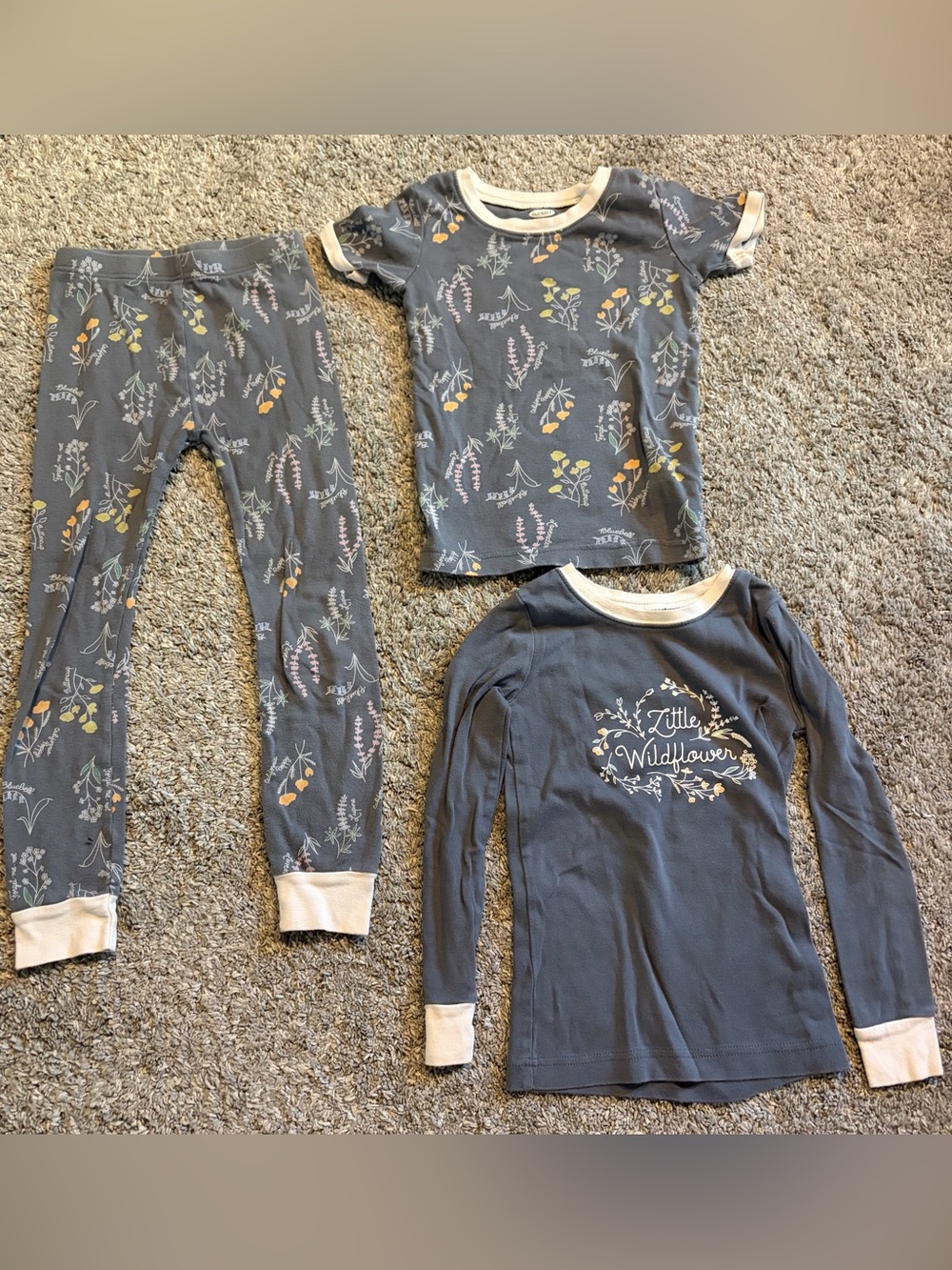 Girl’s Old Navy Blue Floral 'Little Wildflower' Kids Pajama Set 6T